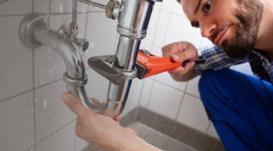 Professional same day plumber in Andrew, IA